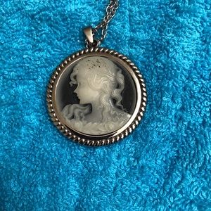 Vintage 🚨 OOAK sterling silver and real blue agate cameo necklace